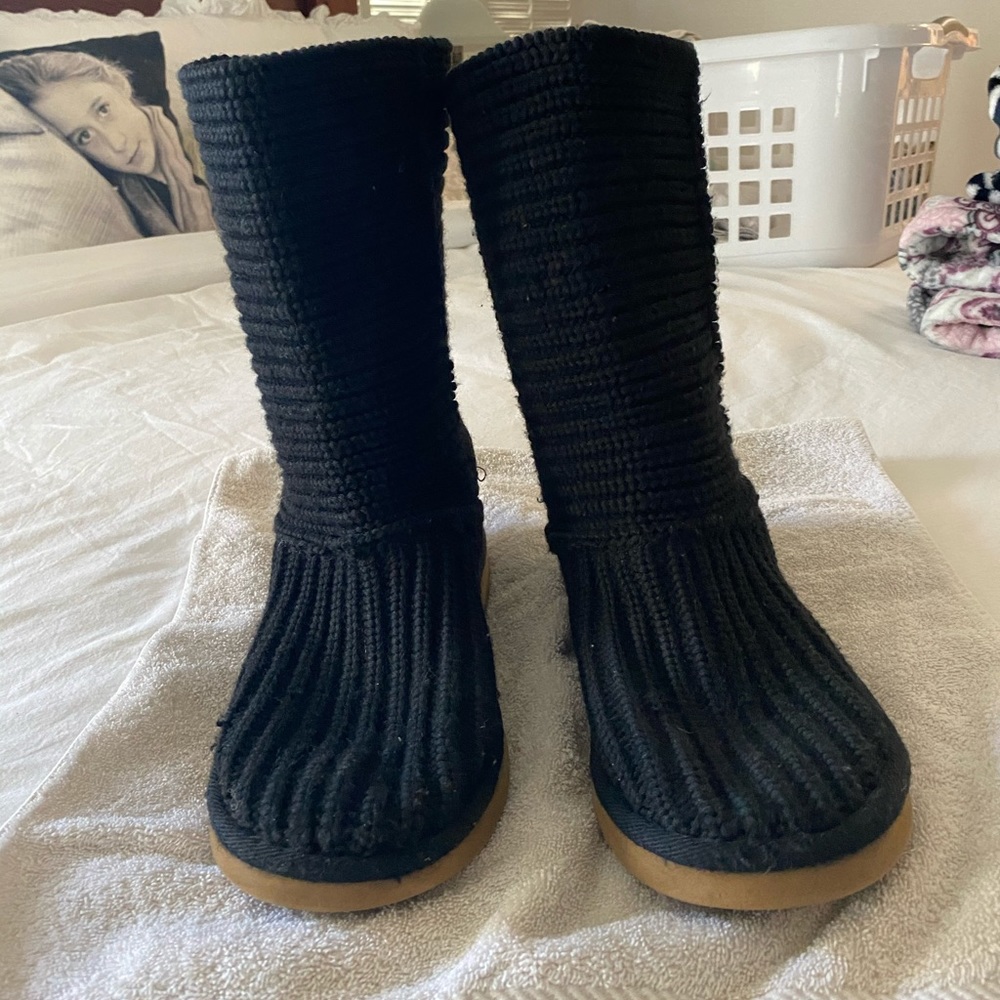 Black UGGS